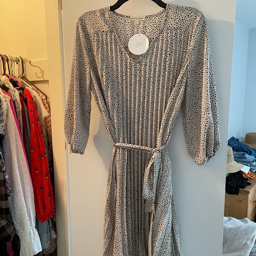 Stevie Hender dress Sz M spotted dress with tie